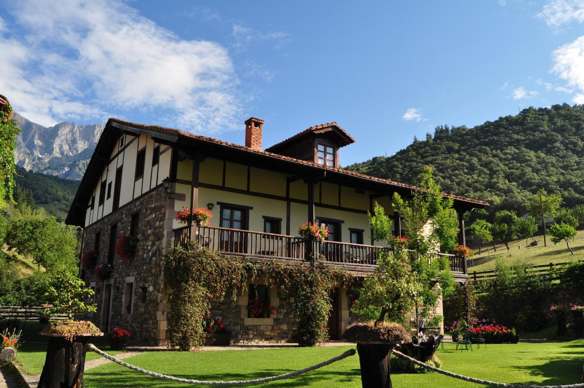 Posada San Pelayo Camaleño Esterno foto