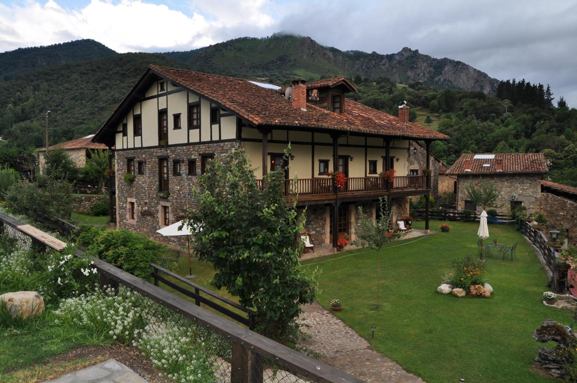 Posada San Pelayo Camaleño Esterno foto