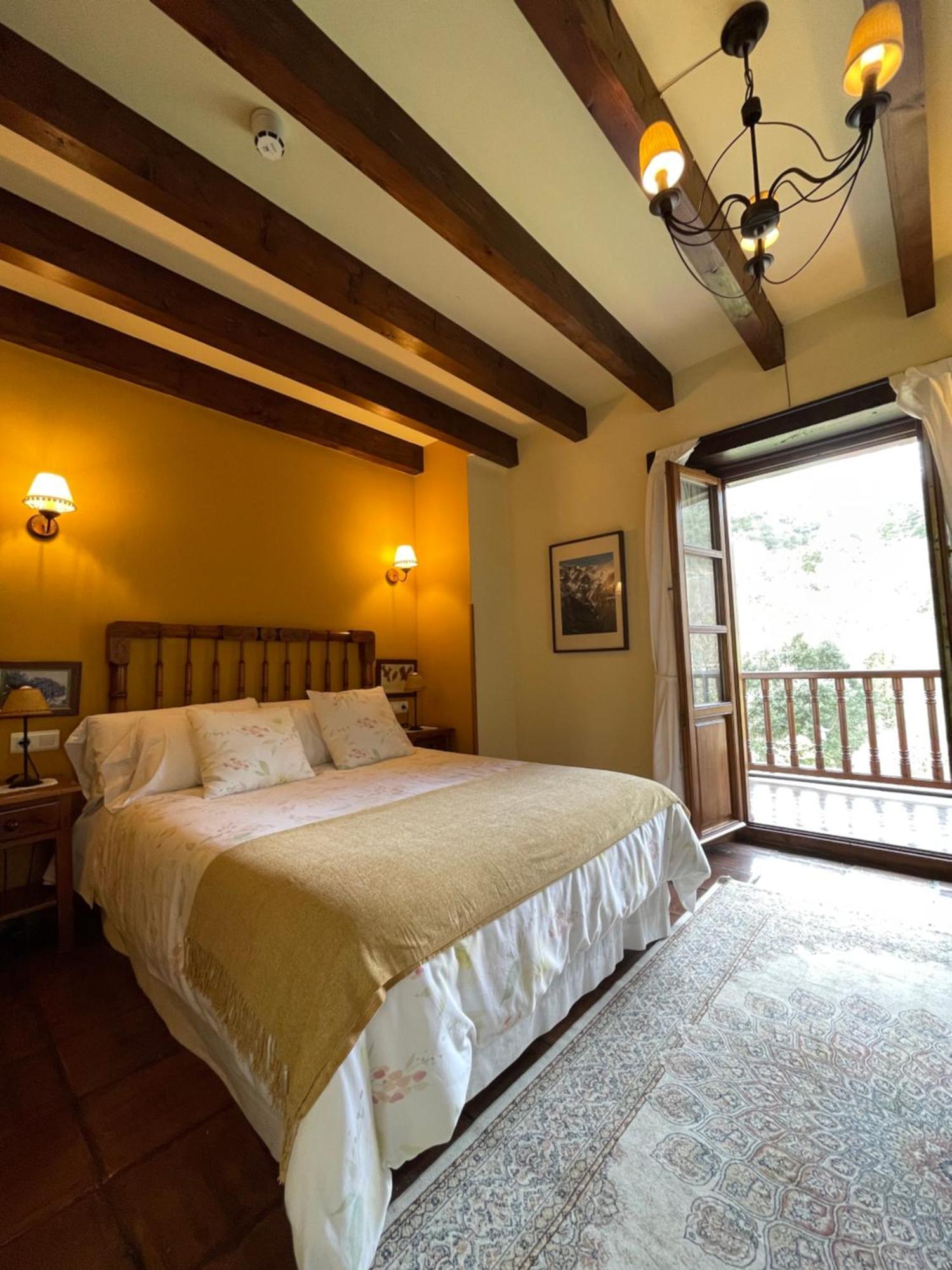 Posada San Pelayo Camaleño Esterno foto